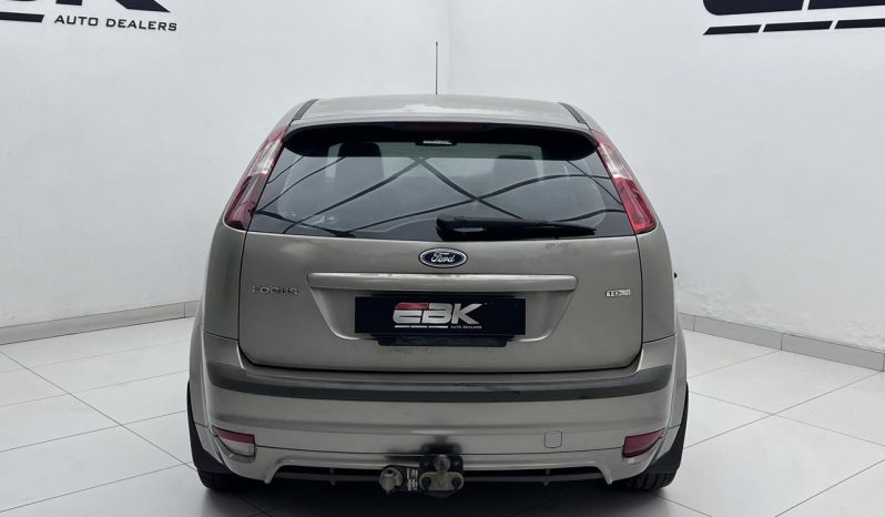 
								Ford Focus 2.0 Tdci Trend 4-Door full									