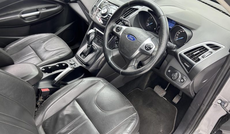 
								Ford Kuga 2.0 Tdci Titanium Awd Powershift full									