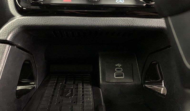 
								Ford Ranger 2.3 Wildtrak D Cab 4X2 At full									