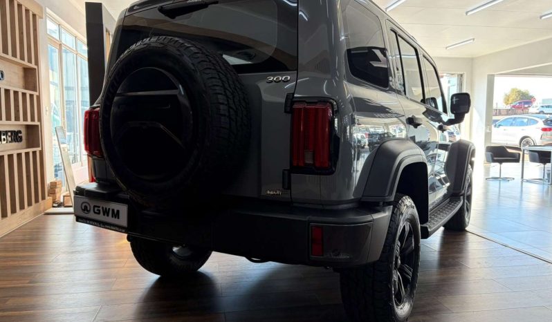 
								GWM TANK 300 TANK 300 2.4TD LUXURY A/T full									