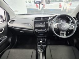 
										Honda Br-V 1.5 Comfort full									