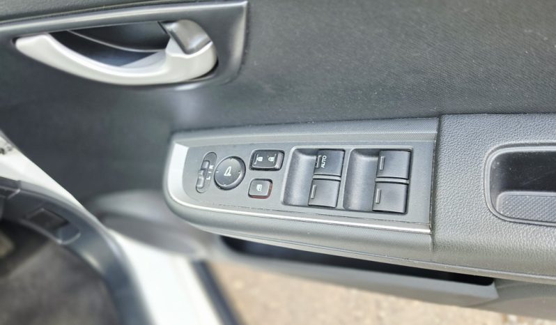 
								Honda Br-V 1.5 Comfort full									