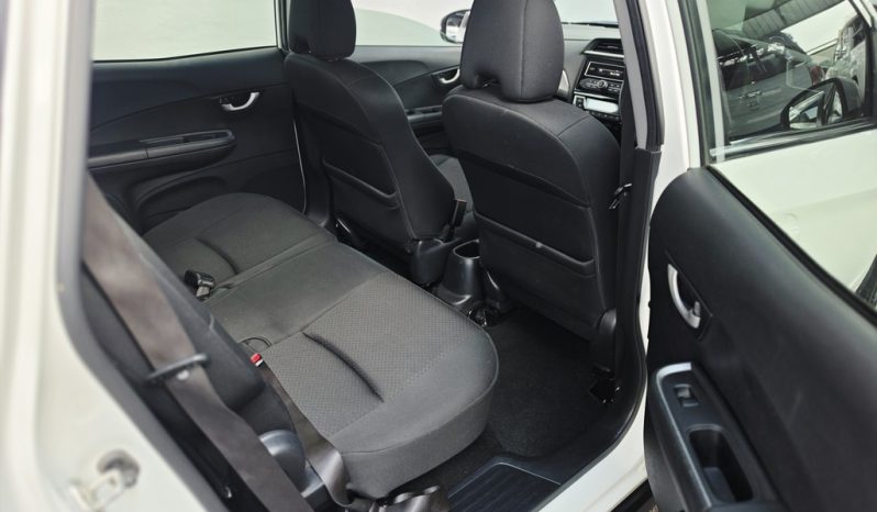
								Honda Br-V 1.5 Comfort full									