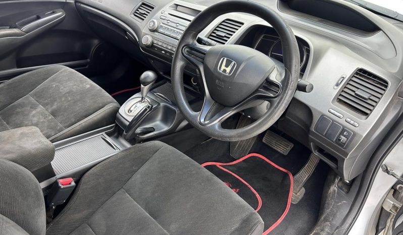 
								Honda Civic 1.8 I-Vtec Lxi 4-Door At full									