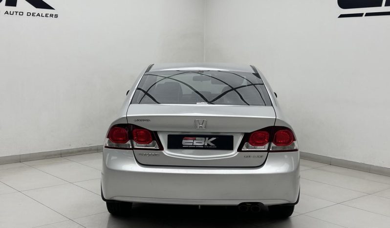 
								Honda Civic 1.8 I-Vtec Lxi 4-Door At full									