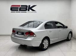 
										Honda Civic 1.8 I-Vtec Lxi 4-Door At full									