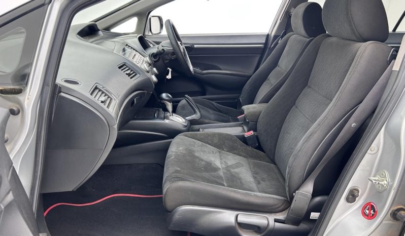 
								Honda Civic 1.8 I-Vtec Lxi 4-Door At full									