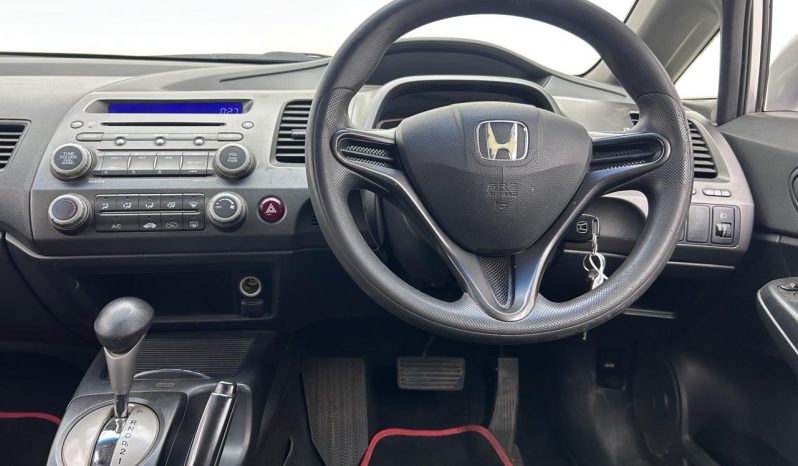 
								Honda Civic 1.8 I-Vtec Lxi 4-Door At full									