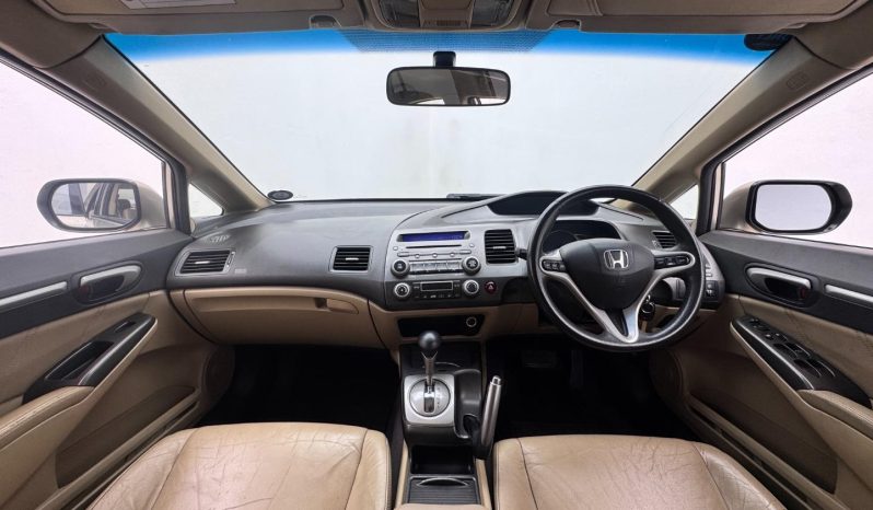 
								Honda Civic 1.8 I-Vtec Vxi 4-Door At full									