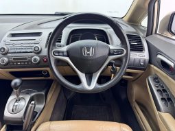
										Honda Civic 1.8 I-Vtec Vxi 4-Door At full									