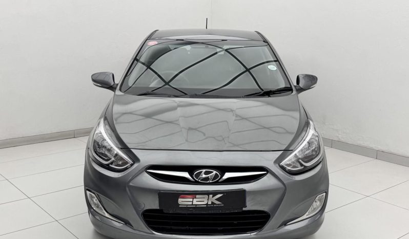 
								Hyundai Accent Hatch 1.6 Fluid full									