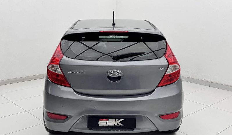
								Hyundai Accent Hatch 1.6 Fluid full									