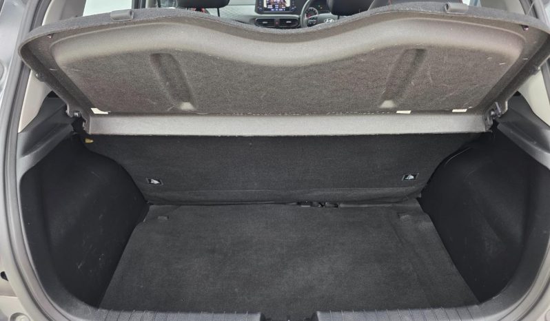 
								Hyundai Grand I10 1.0 Premium full									