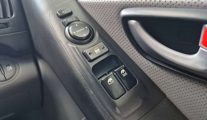 
								Hyundai H-1/STARIA H-1 2.5 CRDI A/T/ 2.5 ELITE A/T full									