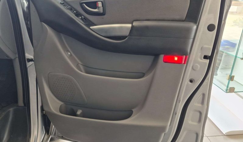 
								Hyundai H-1/STARIA H-1 2.5 CRDI A/T/ 2.5 ELITE A/T full									