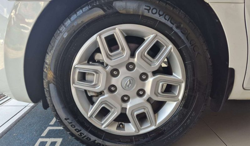 
								Hyundai H-1/STARIA STARIA 2.2D EXECUTIVE A/T full									