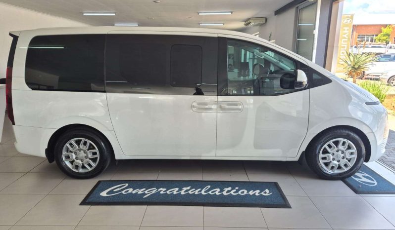 
								Hyundai H-1/STARIA STARIA 2.2D EXECUTIVE A/T full									