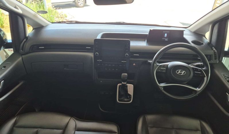 
								Hyundai H-1/STARIA STARIA 2.2D EXECUTIVE A/T full									