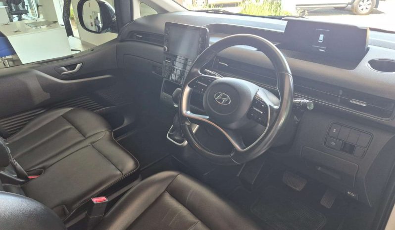 
								Hyundai H-1/STARIA STARIA 2.2D EXECUTIVE A/T full									