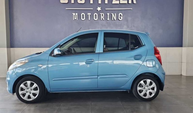 
								Hyundai I10 1.1 Motion full									