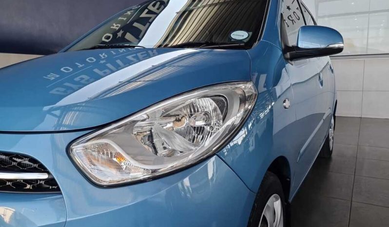 
								Hyundai I10 1.1 Motion full									