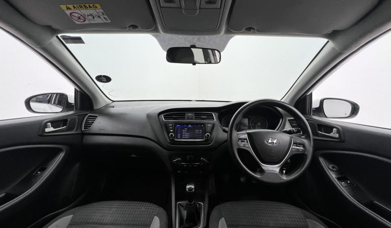 
								Hyundai I20 1.2 Motion full									