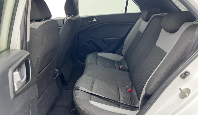 
								Hyundai I20 1.2 Motion full									