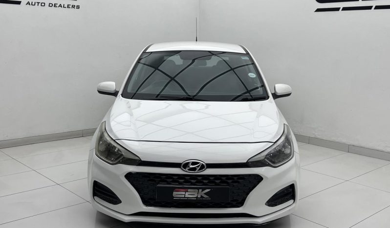 
								Hyundai I20 1.2 Motion full									