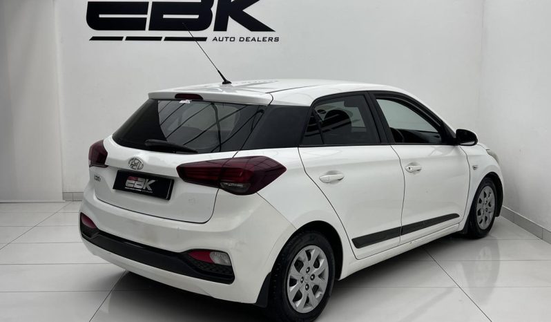 
								Hyundai I20 1.2 Motion full									