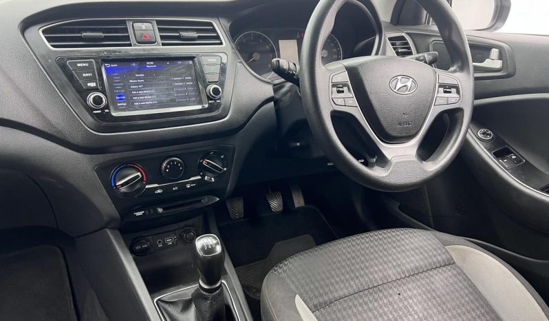 
								Hyundai I20 1.2 Motion full									