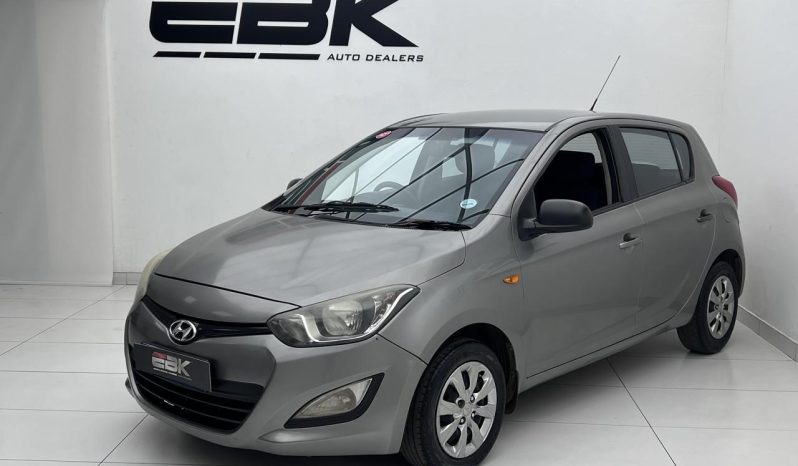 
								Hyundai I20 1.2 Motion full									