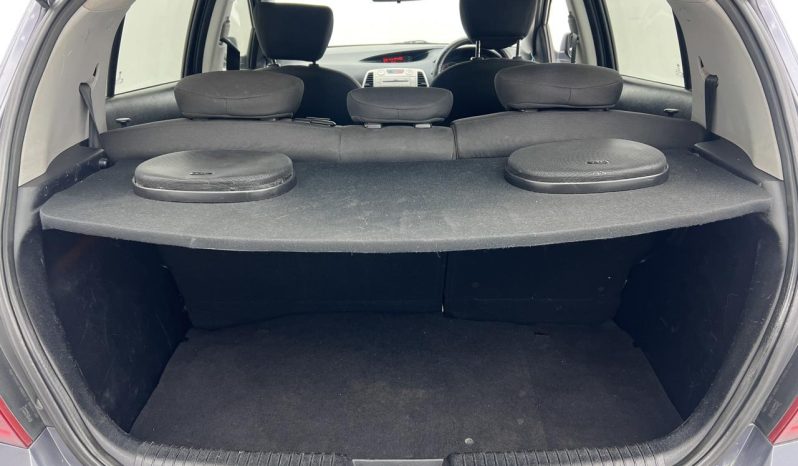 
								Hyundai I20 1.4 Gl full									