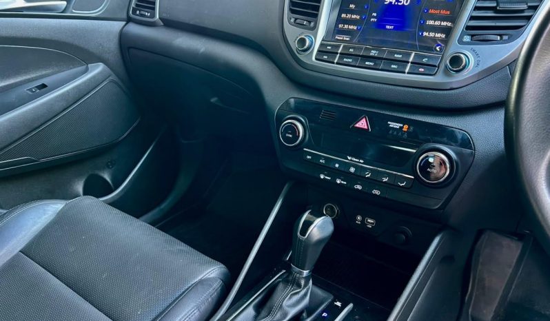 
								Hyundai Tucson 1.6 Tgi Elite Dct Sport full									