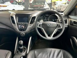 
										Hyundai Veloster 1.6 Gdi Executive full									