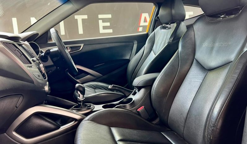 
								Hyundai Veloster 1.6 Gdi Executive full									