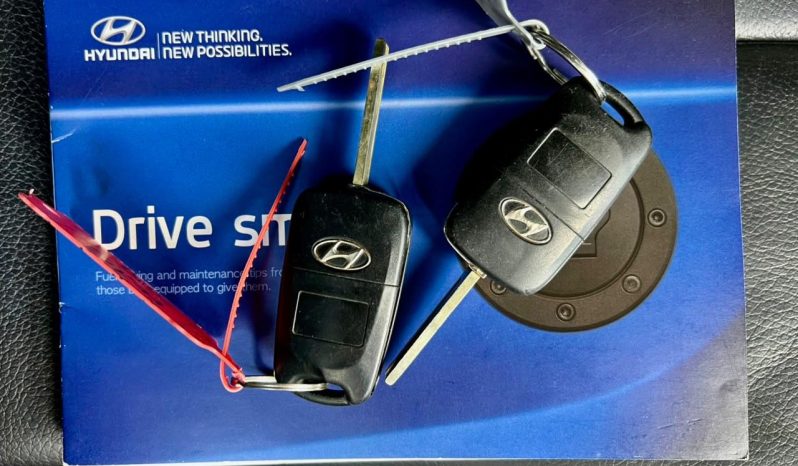 
								Hyundai Veloster 1.6 Gdi Executive full									
