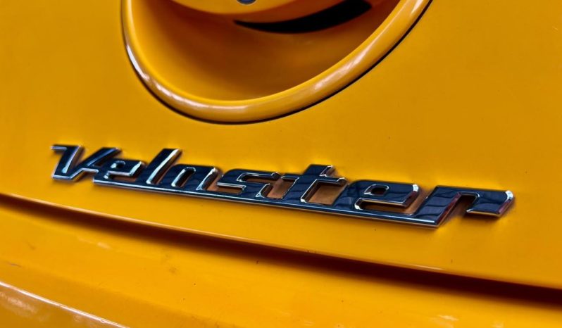 
								Hyundai Veloster 1.6 Gdi Executive full									