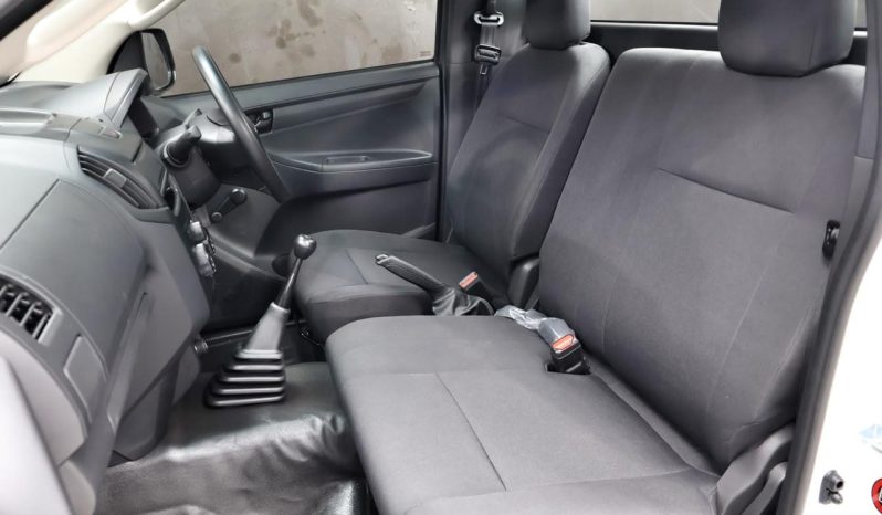 
								Isuzu D-Max 250C Fleetside S Cab full									