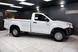 
										Isuzu D-Max 250C Fleetside S Cab full									