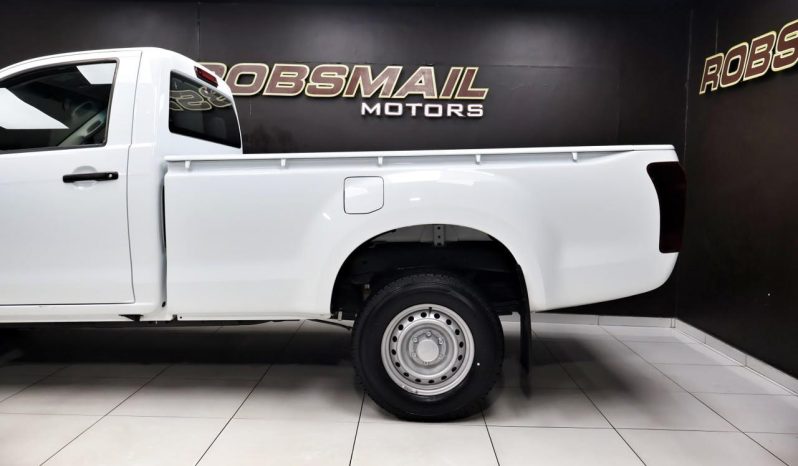 
								Isuzu D-Max 250C Fleetside S Cab full									