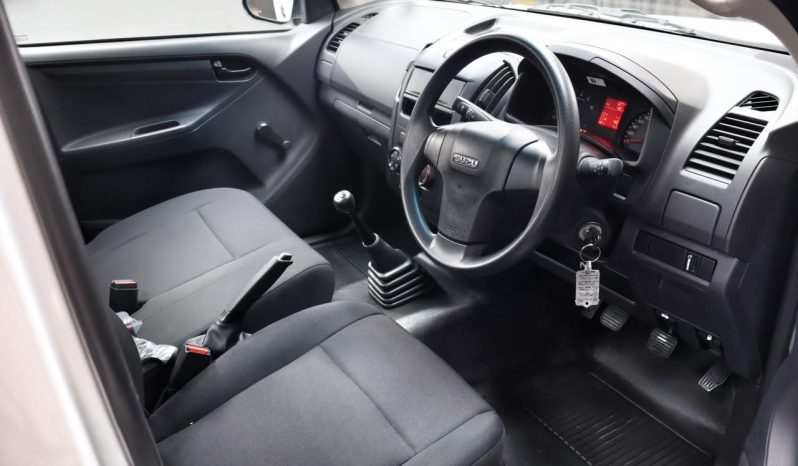 
								Isuzu D-Max 250C Fleetside S Cab full									