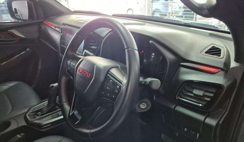 
								ISUZU D-MAX D-MAX 1.9 Ddi HR X-RIDER A/T D/C P/U full									