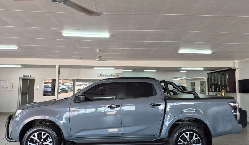 
								ISUZU D-MAX D-MAX 1.9 Ddi HR X-RIDER A/T D/C P/U full									