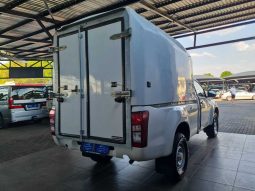 
										Isuzu Kb 250 D-Teq Hi-Rider 4X4 full									