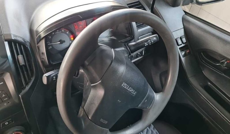 
								Isuzu Kb 250 D-Teq Hi-Rider 4X4 full									