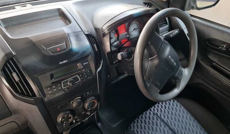 
								Isuzu Kb 250 D-Teq Hi-Rider 4X4 full									