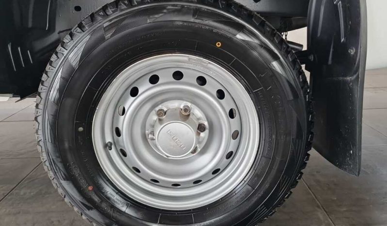 
								Isuzu Kb 250 D-Teq Hi-Rider 4X4 full									