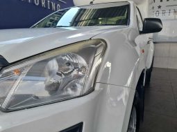 
										Isuzu Kb 250 D-Teq Hi-Rider 4X4 full									