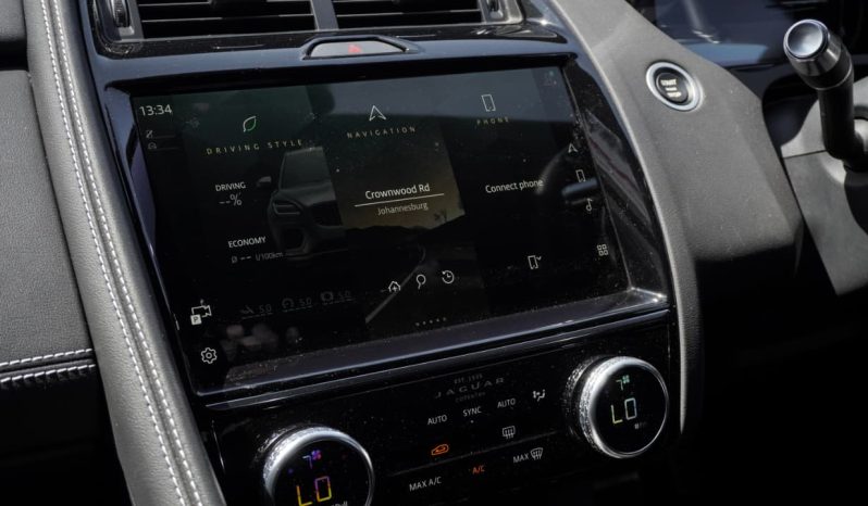 
								Jaguar E-Pace D200 AWD R-Dynamic Black full									