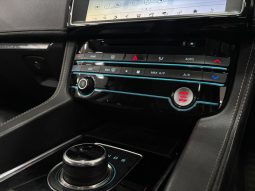 
										Jaguar F-Pace 2.0 D R Sport Awd (177kW) full									